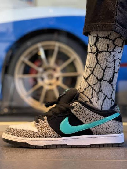 Nike SB Dunk Low
"Atmos Elephant"