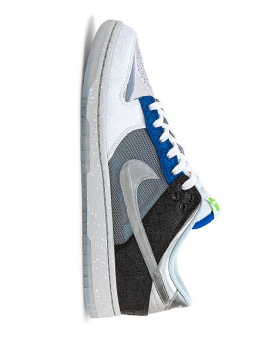 Nike Dunk Low SP
"What The CLOT"