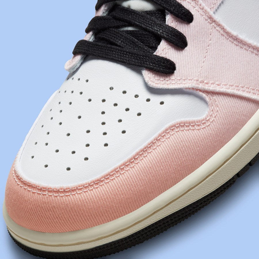 Air Jordan 1 Retro High OG
"Skyline"