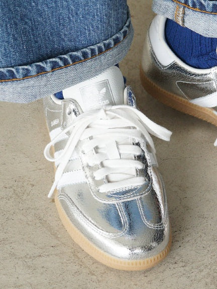Adidas Samba OG
"Silver Metallic Cracked Leather" (Women's)