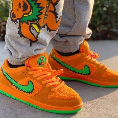 Nike SB Dunk Low x 
Grateful Dead Bears "Orange"