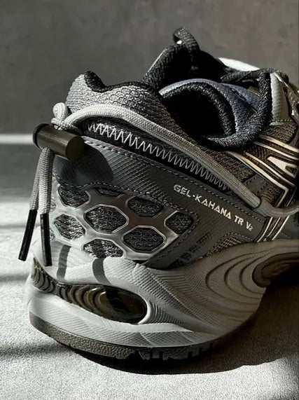 ASICS Gel-Kahana TR V2
"Grey Silver Brown"