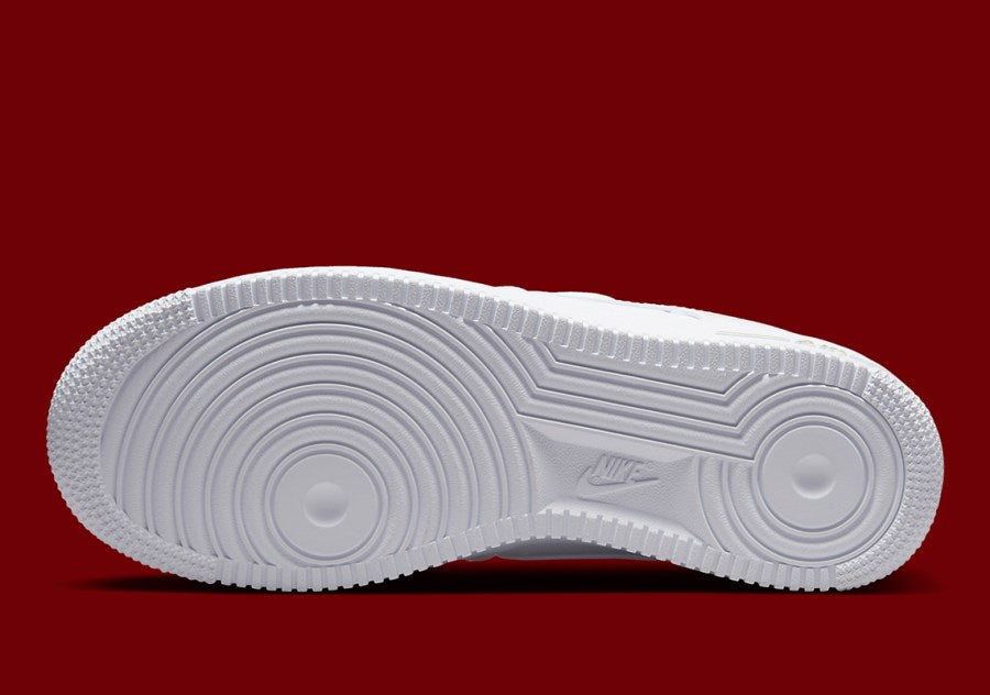 Air Force 1 Low '07 SE
"Just Do It Summit White Team Red" (Women's)