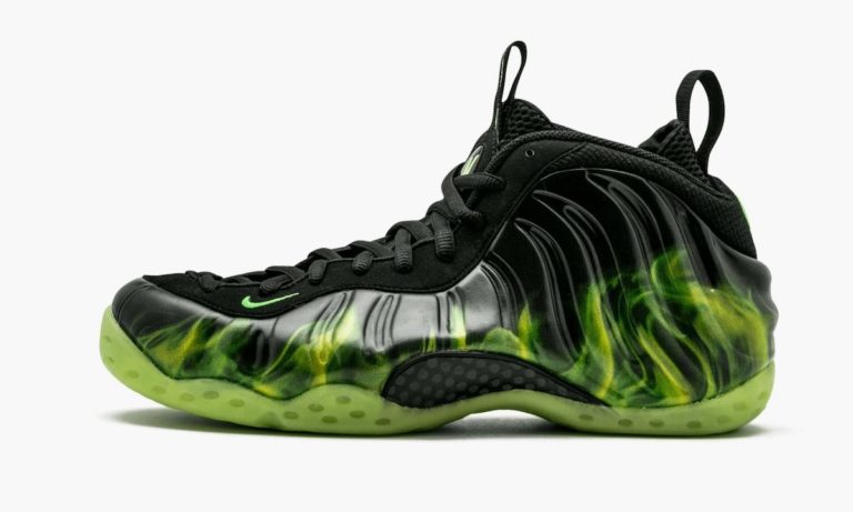 Nike Air Foamposite One
"ParaNorman"