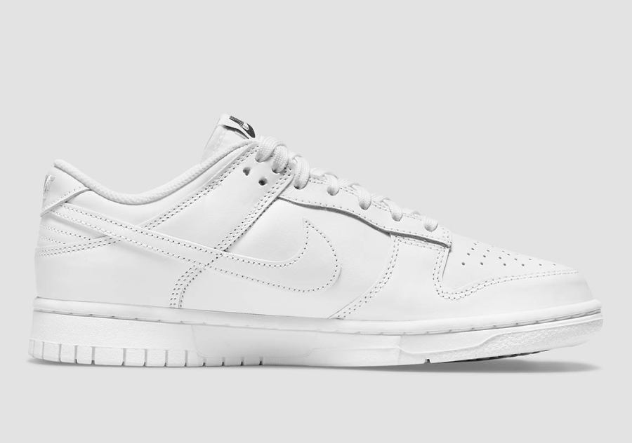 Nike Dunk Low "Triple White" (2021)