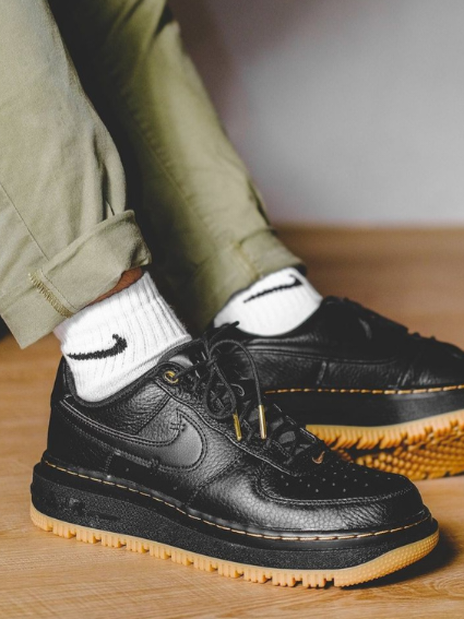 Air Force 1 Low Luxe
"Black Gum"
