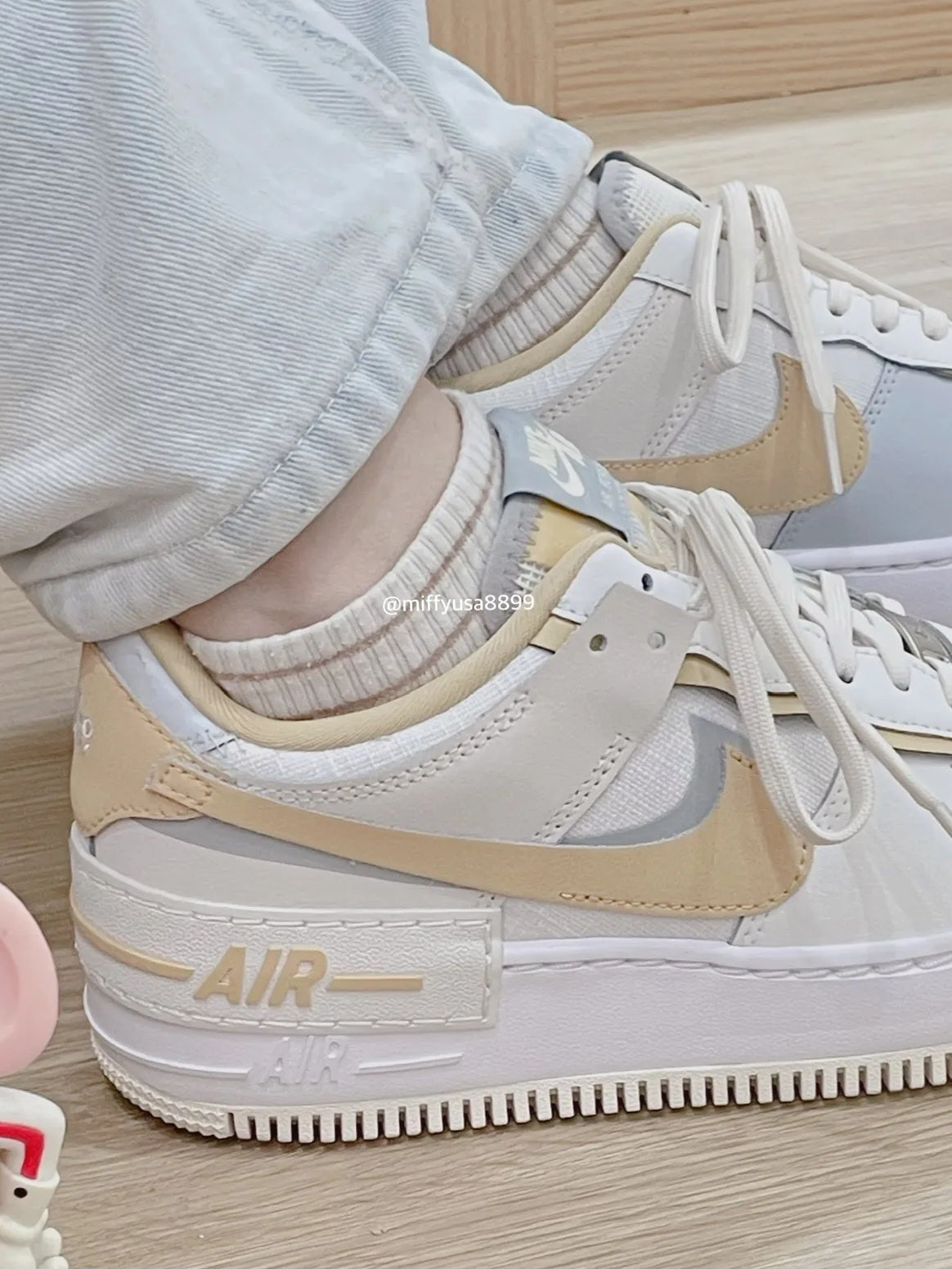 Air Force 1 Low Shadow
"Sail Tan" (Women's)