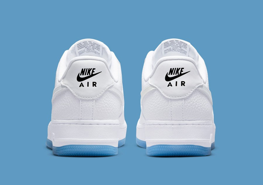 Air Force 1 Low
"UV Reactive Swoosh" (Women's)