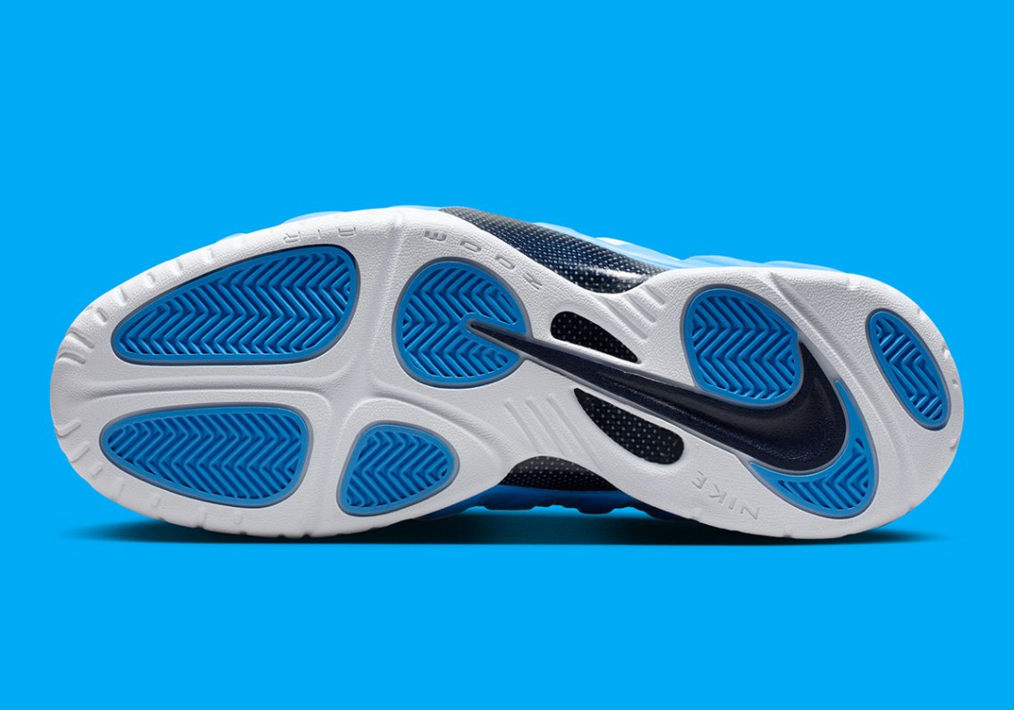 Nike Air Foamposite Pro
"University Blue"
