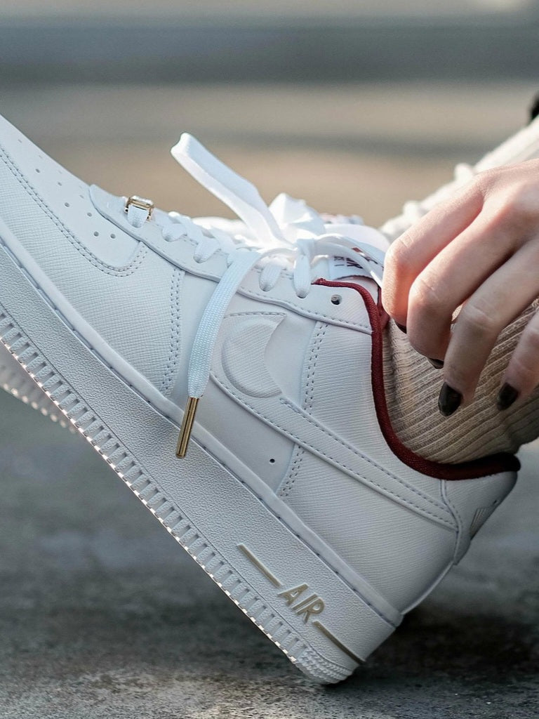 Air Force 1 Low '07 SE
"Just Do It Summit White Team Red" (Women's)