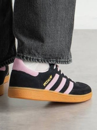 Adidas Handball Spezial
"Core Black Clear Pink Gum" (Women's)