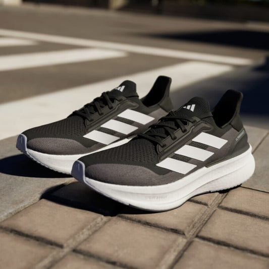 Adidas Ultra Boost 5X
"Core Black Cloud White Carbon"