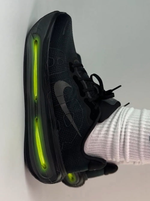 Nike Vomero Premium "Black Volt"