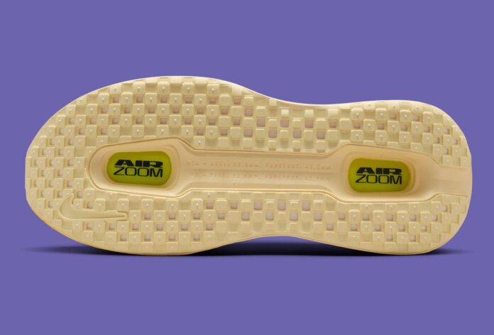 Nike Vomero Premium
"Alabaster"