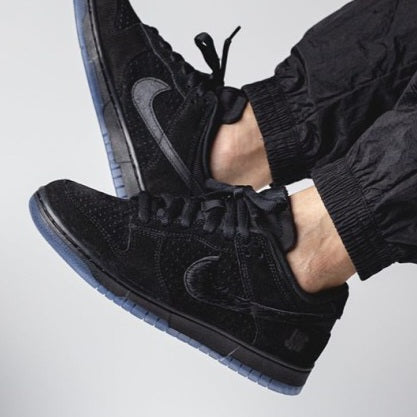 Nike Dunk Low SP x
Undefeated "5 On It Black"