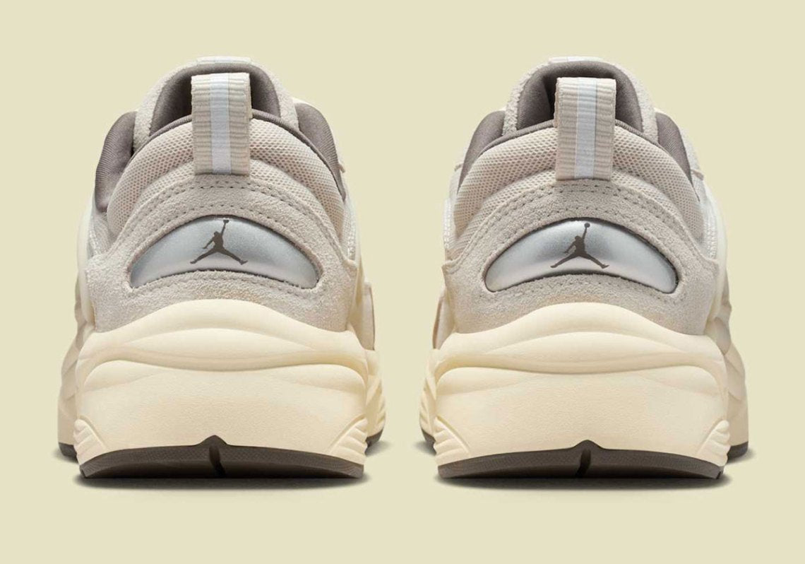 Jordan Trunner O/S "Light Orewood Brown"