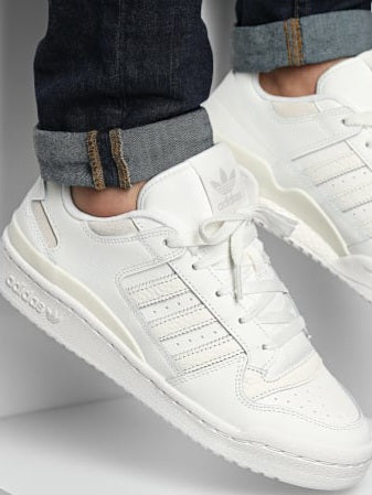 Adidas Forum Low CL
"Core White Cloud White Grey"