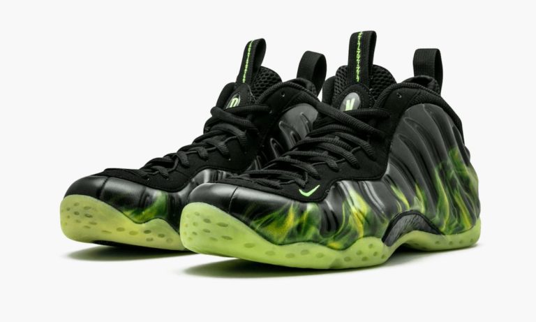Nike Air Foamposite One
"ParaNorman"