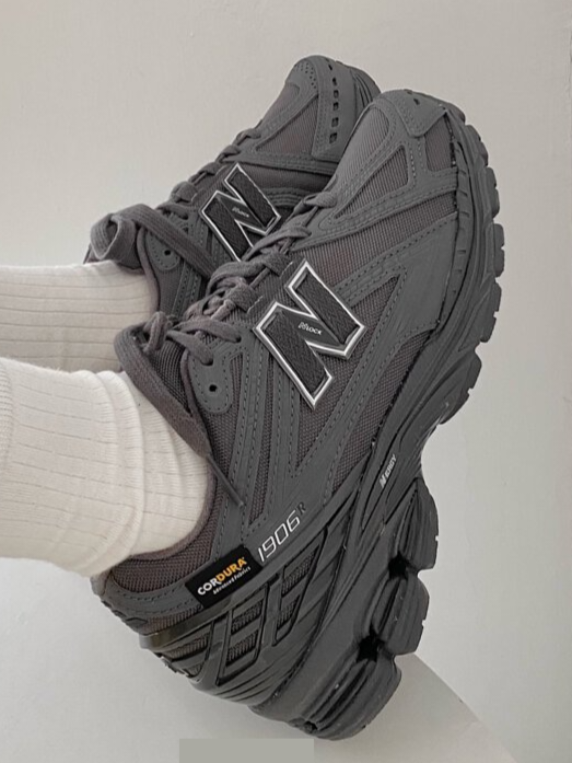 New Balance 1906R
"Cordura Magnet"