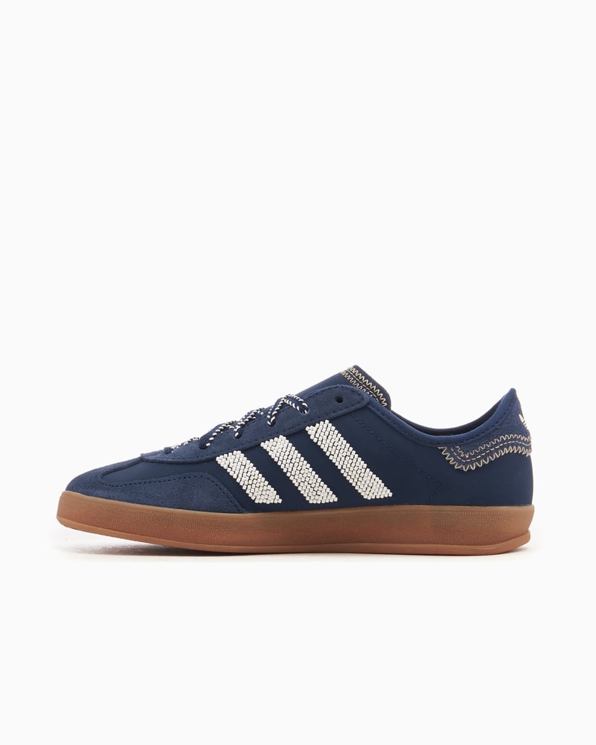 Adidas Gazelle Indoor x
CLOT By Edison Chen "Collegiate Navy"