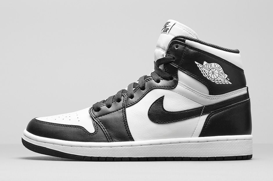 Air Jordan 1 Retro
"Black White"